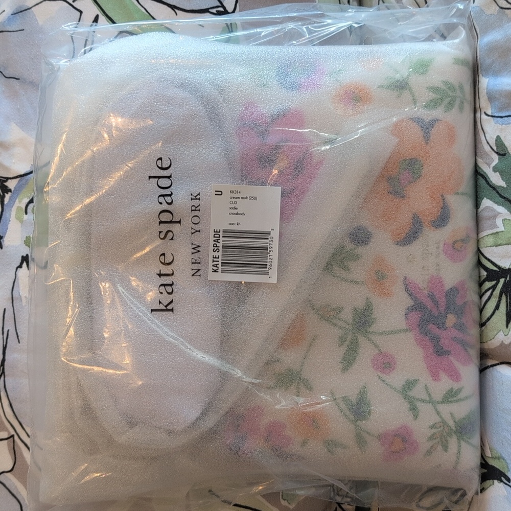 🎉Host Pick🎉🪻KATE SPADE SADIE Printed Small Crossbody 🪻 - Picture 6 of 9